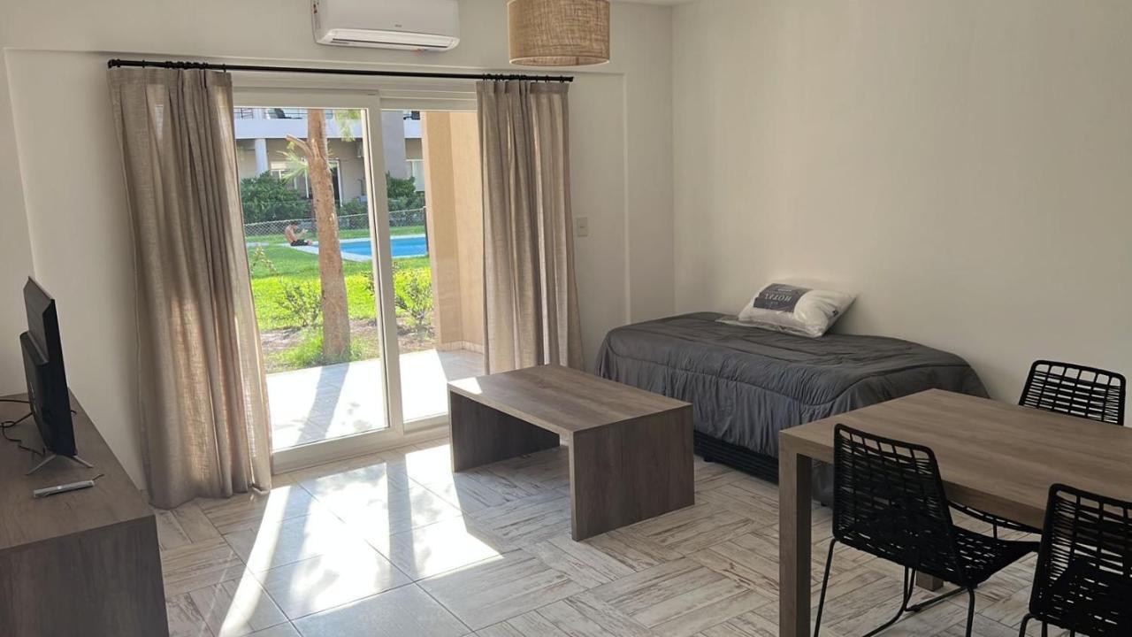 Va Pilar Apartment ปีลาร์ ภายนอก รูปภาพ