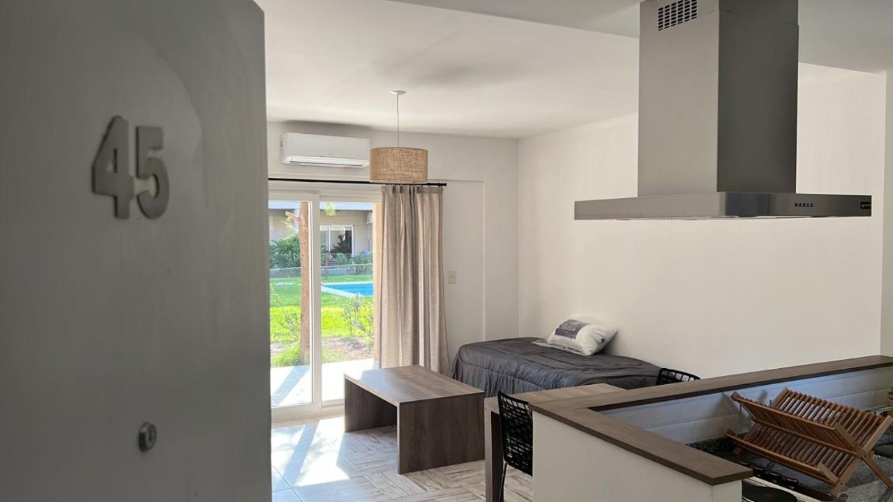 Va Pilar Apartment ปีลาร์ ภายนอก รูปภาพ